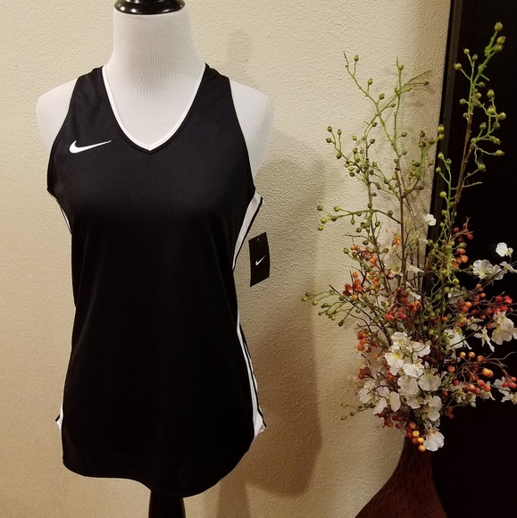 Nike Tops - 🛍Nike Dri Fit Trackfield Sz Small
